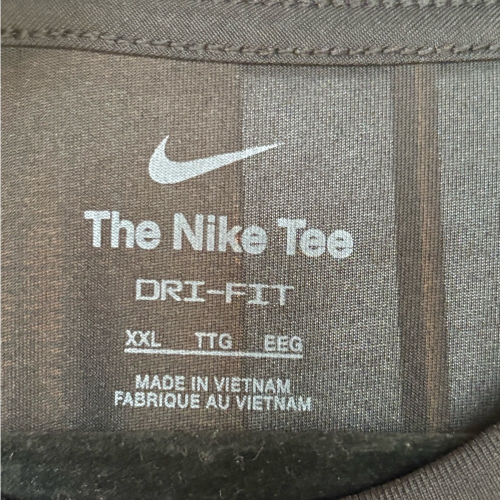 Nike Black Short Sleeve Tee with Motivational Graphic - Picture 3 of 6